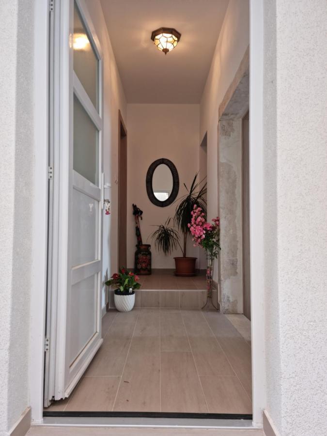 Kamena Kuca Pandorovica Apartman Kali Kültér fotó